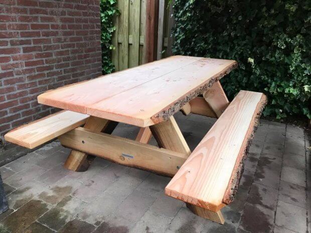 Picknicktafel boomschors